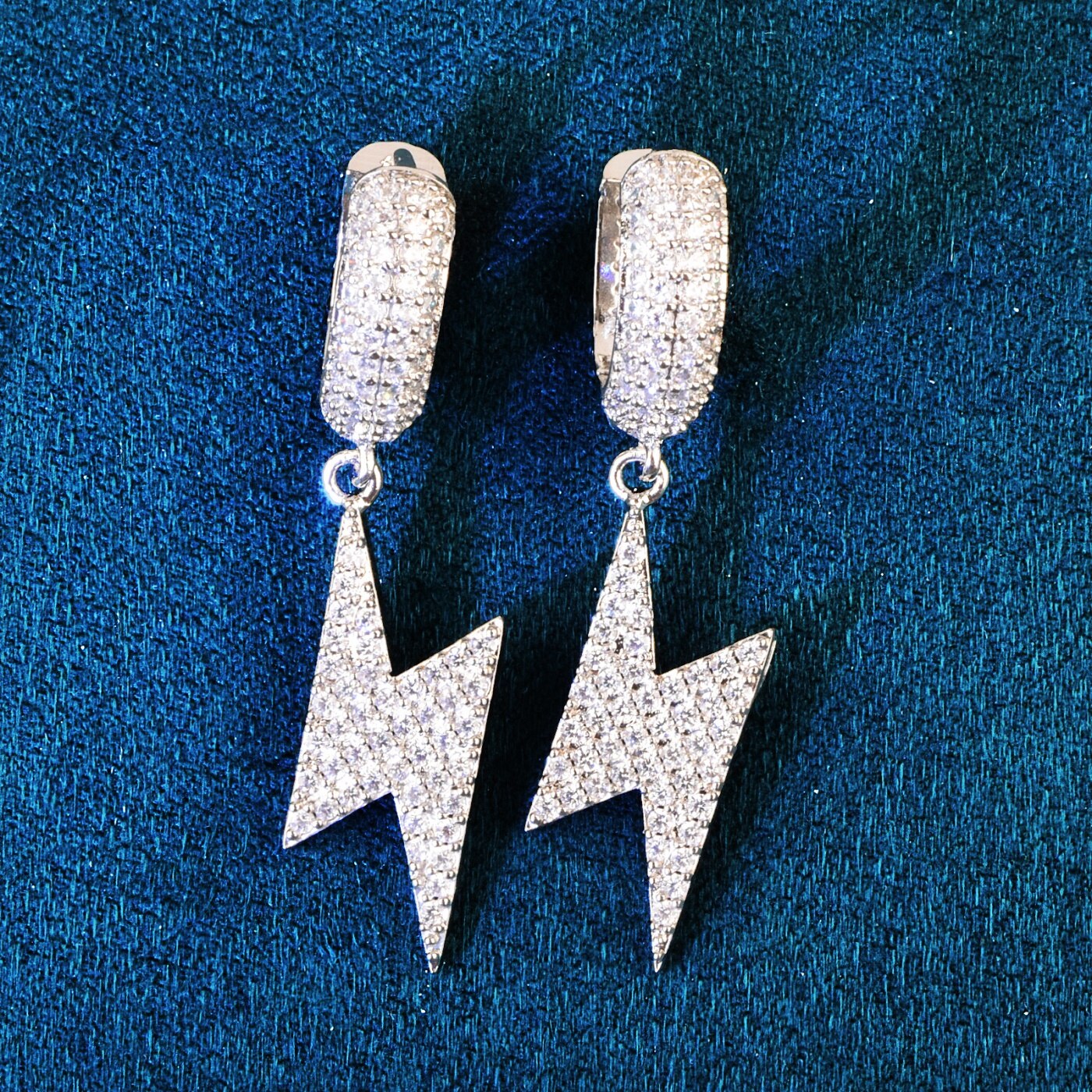 Titanium Lightning Bolt Single Earring - LISA OM®