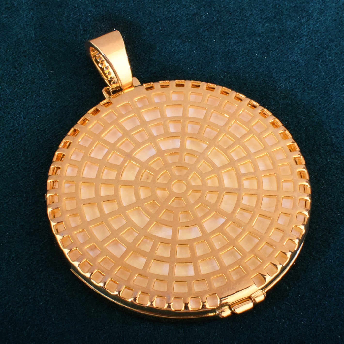 Circle Photo Pendant | Photo Memory Necklaces for Men