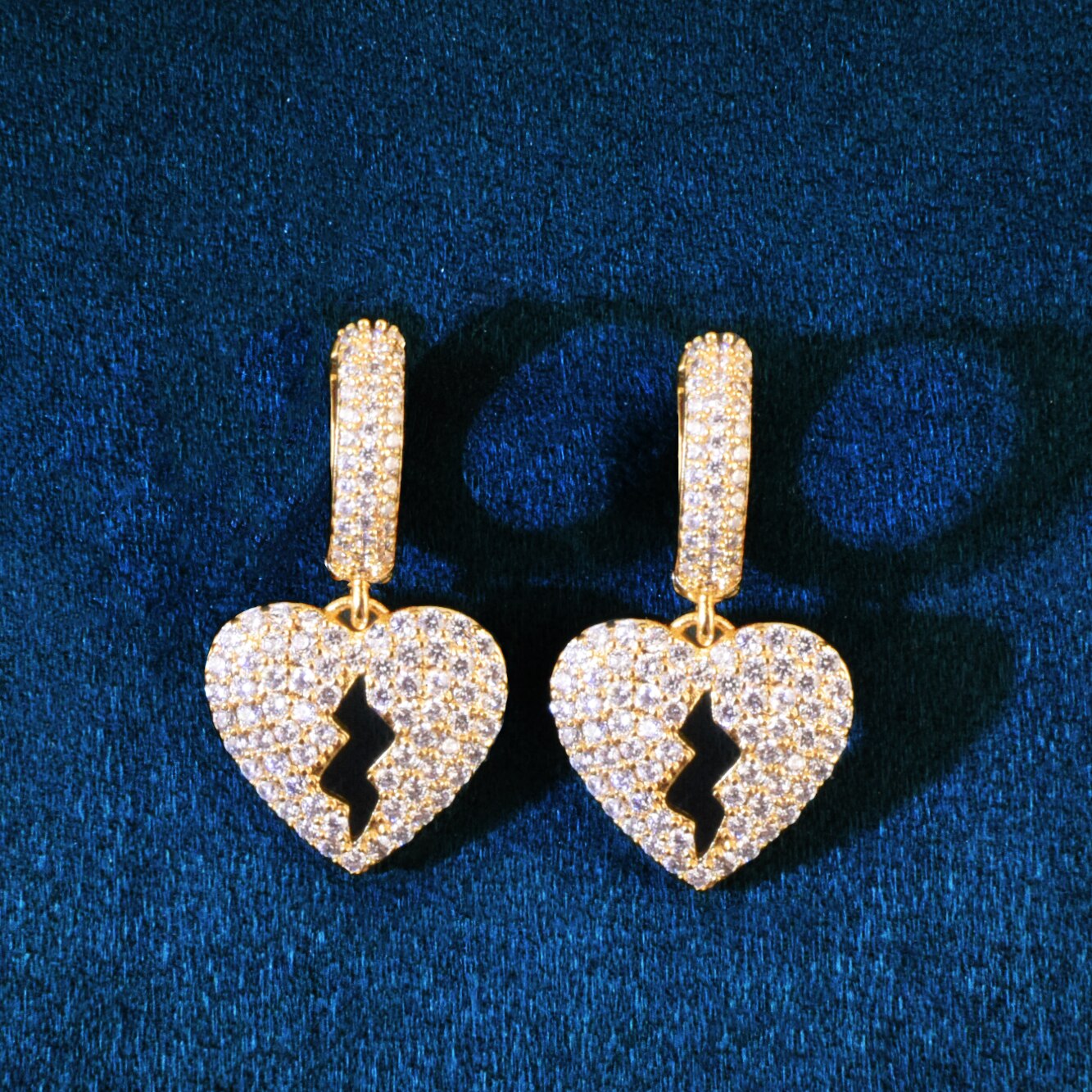 Men's heart deals earrings